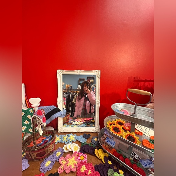 Abbie shops too much - Picture 12 of 14